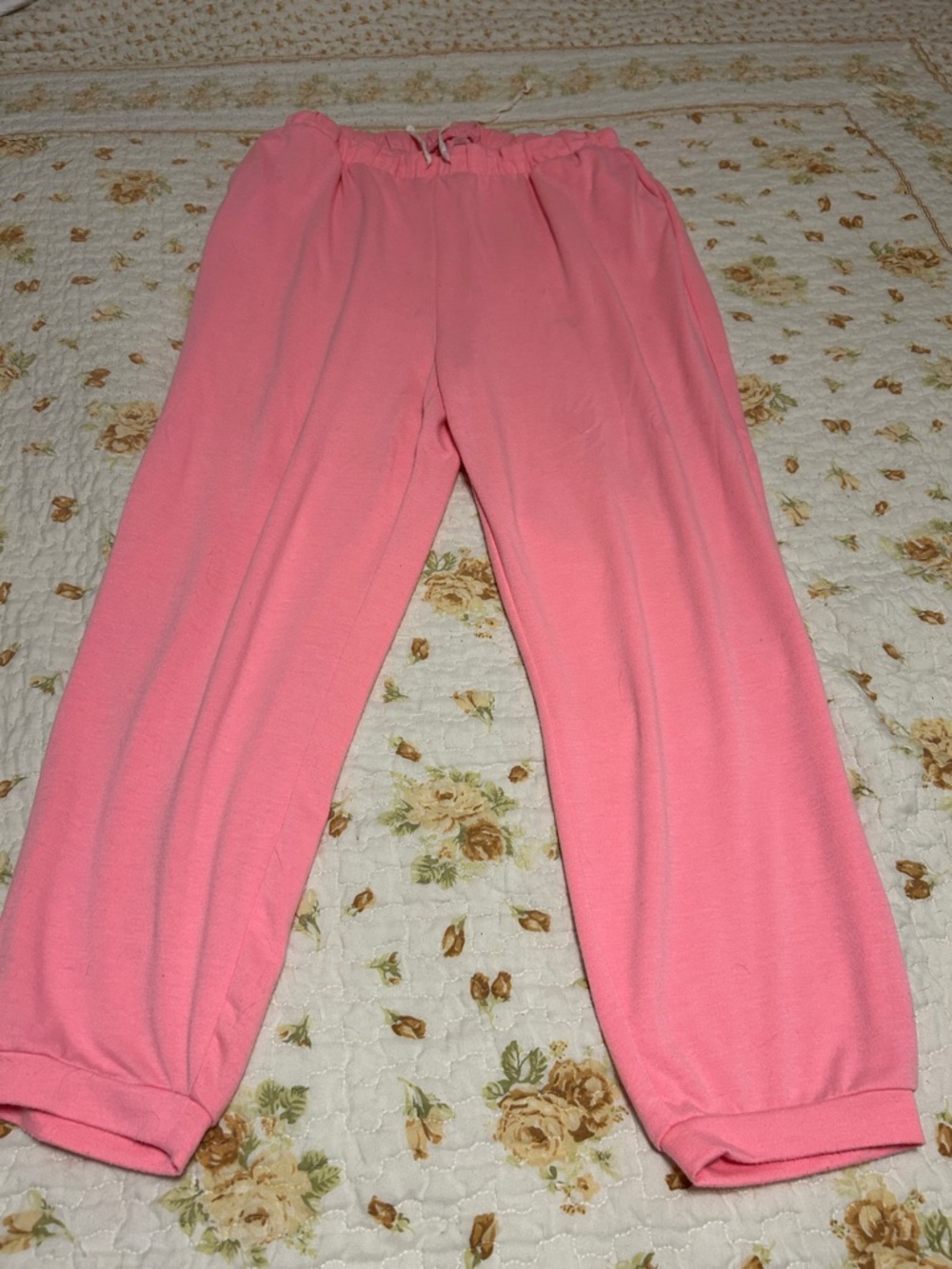 Pink Elastic-Waist Cozy joggers 🏃‍♀️ GENTLY USED!